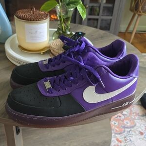 Nike Men's Black and Purple Sneakers